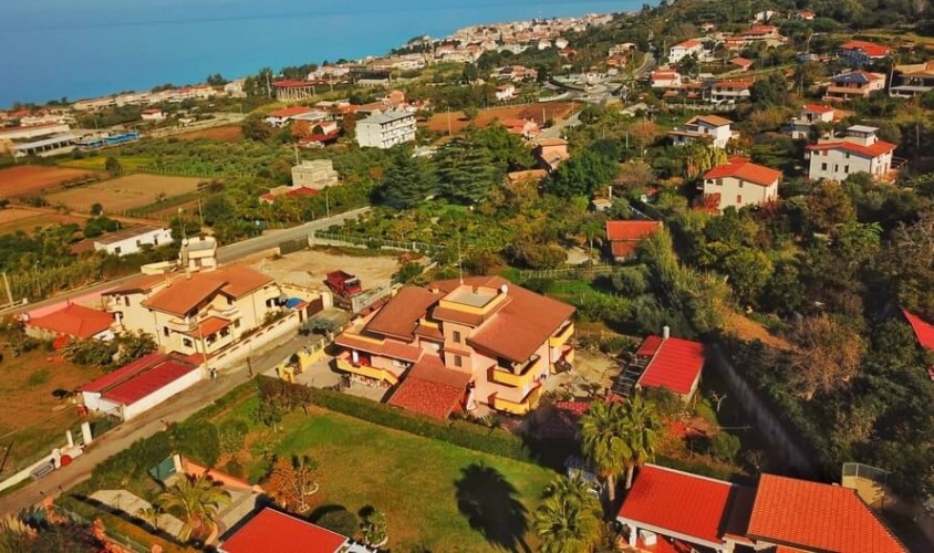 Tropea, 7 Bedrooms Bedrooms, 10 Rooms Rooms,4 BathroomsBathrooms,Villa,Till salu,1105