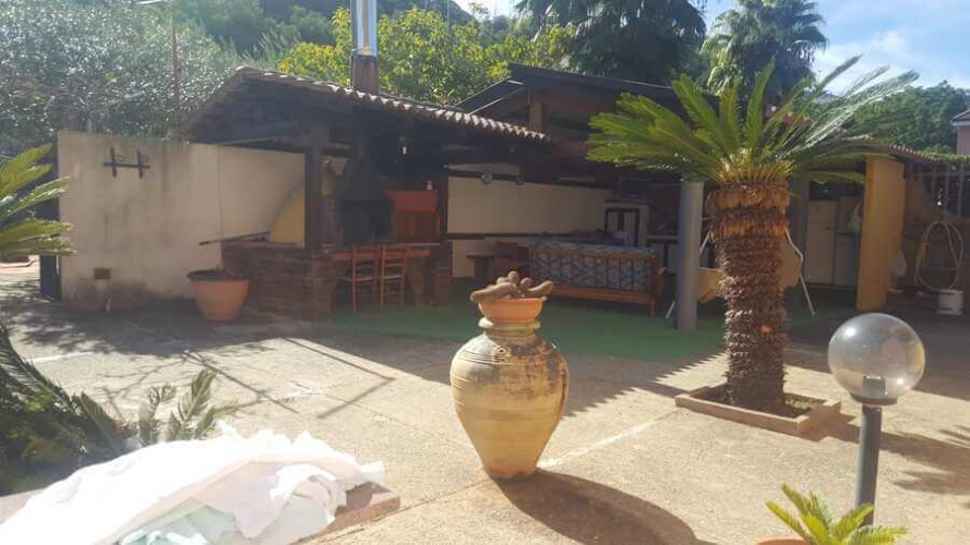 Tropea, 7 Bedrooms Bedrooms, 10 Rooms Rooms,4 BathroomsBathrooms,Villa,Till salu,1105