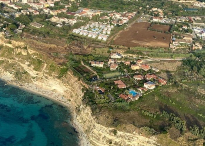 Santa Domenica, 3 Bedrooms Bedrooms, 4 Rooms Rooms,2 BathroomsBathrooms,Villa,Till salu,1121