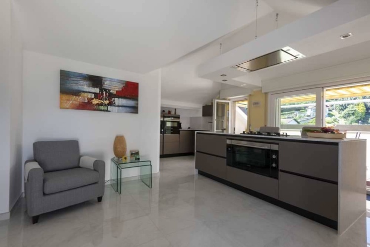 Stresa, 2 Bedrooms Bedrooms, 3 Rooms Rooms,2 BathroomsBathrooms,Lägenhet,Till salu,1124