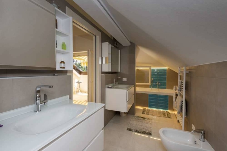 Stresa, 2 Bedrooms Bedrooms, 3 Rooms Rooms,2 BathroomsBathrooms,Lägenhet,Till salu,1124