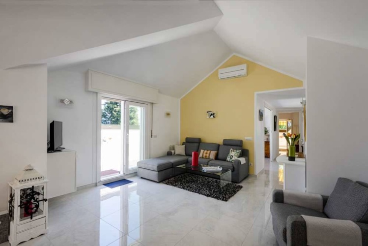 Stresa, 2 Bedrooms Bedrooms, 3 Rooms Rooms,2 BathroomsBathrooms,Lägenhet,Till salu,1124