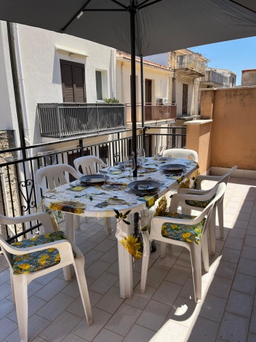 57 Via Costantino, Castellammare del Golfo, 91014, 1 Bedroom Bedrooms, 2 Rooms Rooms,1 BathroomBathrooms,Lägenhet,Att hyra,Via Costantino ,3,1162