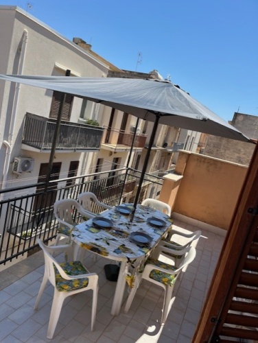 57 Via Costantino, Castellammare del Golfo, 91014, 1 Bedroom Bedrooms, 2 Rooms Rooms,1 BathroomBathrooms,Lägenhet,Att hyra,Via Costantino ,3,1162