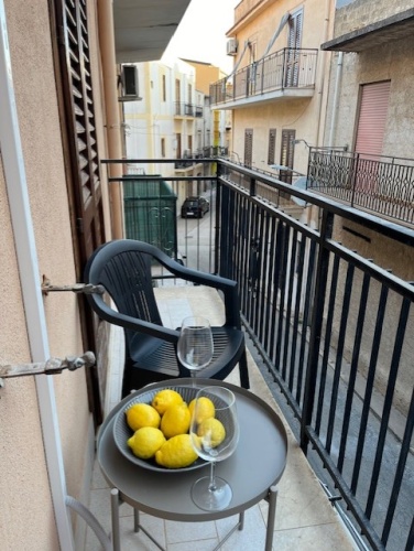 57 Via Costantino, Castellammare del Golfo, 91014, 1 Bedroom Bedrooms, 2 Rooms Rooms,1 BathroomBathrooms,Lägenhet,Att hyra,Via Costantino,1163