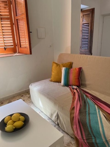 57 Via Costantino, Castellammare del Golfo, 91014, 1 Bedroom Bedrooms, 2 Rooms Rooms,1 BathroomBathrooms,Lägenhet,Att hyra,Via Costantino,1164