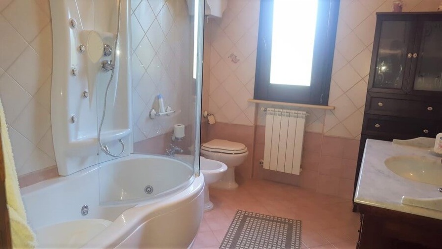 Tropea, 7 Bedrooms Bedrooms, 10 Rooms Rooms,6 BathroomsBathrooms,Villa,Till salu,1037