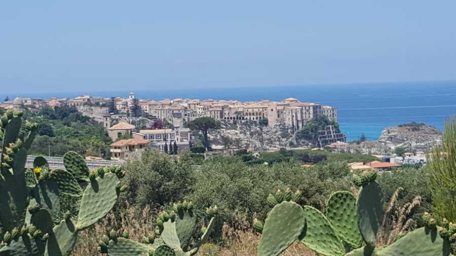 Tropea, 3 Bedrooms Bedrooms, 4 Rooms Rooms,1 BathroomBathrooms,Lägenhet,Att hyra,1048