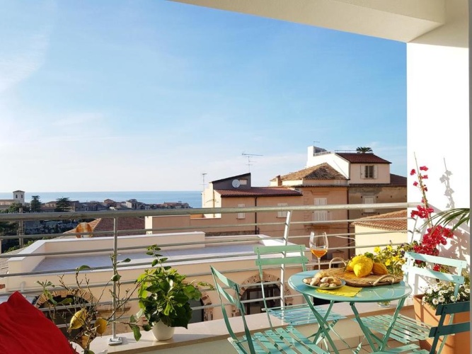 Tropea, 2 Bedrooms Bedrooms, 3 Rooms Rooms,1 BathroomBathrooms,Lägenhet,Att hyra,1050
