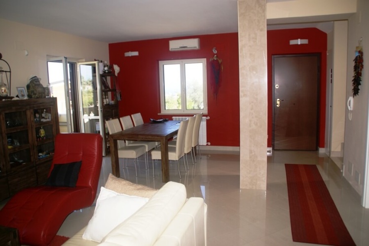 Santa Domenica, 3 Bedrooms Bedrooms, 4 Rooms Rooms,2 BathroomsBathrooms,Villa,Att hyra,1053
