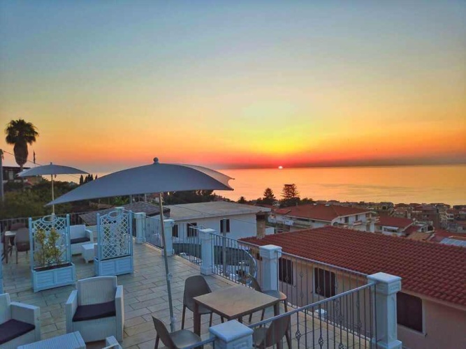 Tropea, 3 Bedrooms Bedrooms, 4 Rooms Rooms,2 BathroomsBathrooms,Villa,Att hyra,1074
