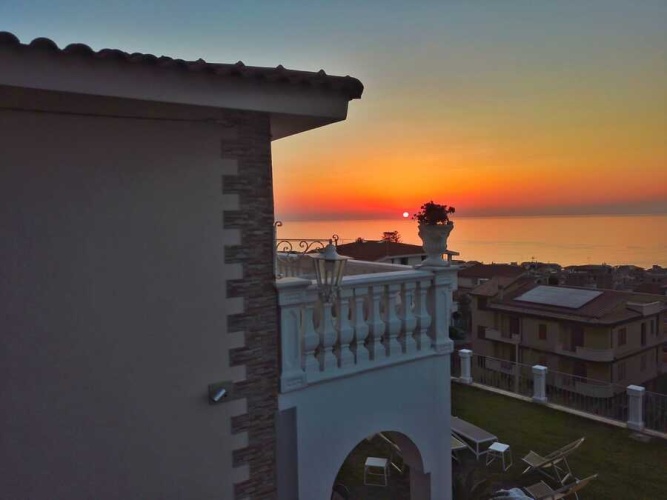 Tropea, 3 Bedrooms Bedrooms, 4 Rooms Rooms,2 BathroomsBathrooms,Villa,Att hyra,1074