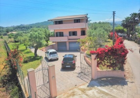 Santa Domenica, 3 Bedrooms Bedrooms, 4 Rooms Rooms,2 BathroomsBathrooms,Villa,Till salu,1077