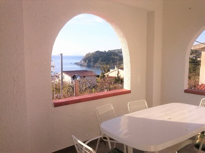 Capo Vaticano, 2 Bedrooms Bedrooms, 3 Rooms Rooms,1 BathroomBathrooms,Lägenhet,Till salu,1081
