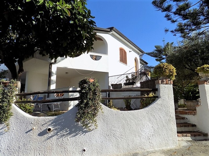 Capo Vaticano, 12 Bedrooms Bedrooms, 18 Rooms Rooms,Lägenhet,Till salu,1086