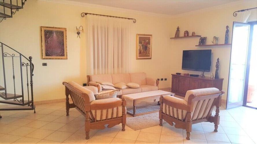 Tropea, 4 Bedrooms Bedrooms, 5 Rooms Rooms,2 BathroomsBathrooms,Villa,Till salu,1091