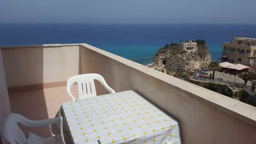 Tropea, 5 Bedrooms Bedrooms, 6 Rooms Rooms,2 BathroomsBathrooms,Lägenhet,Till salu,1096