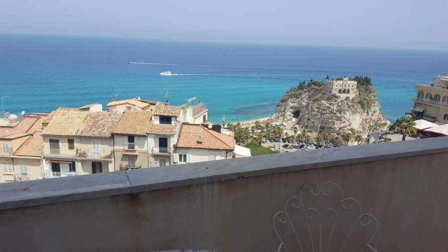 Tropea, 5 Bedrooms Bedrooms, 6 Rooms Rooms,2 BathroomsBathrooms,Lägenhet,Till salu,1096